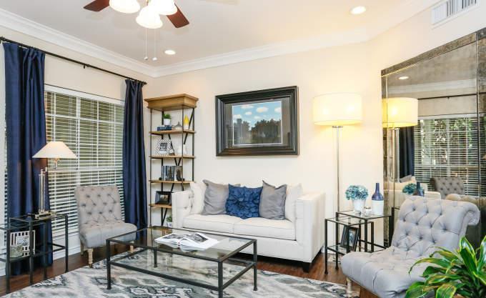 Foto principal - 1 bedroom in Houston TX 77027