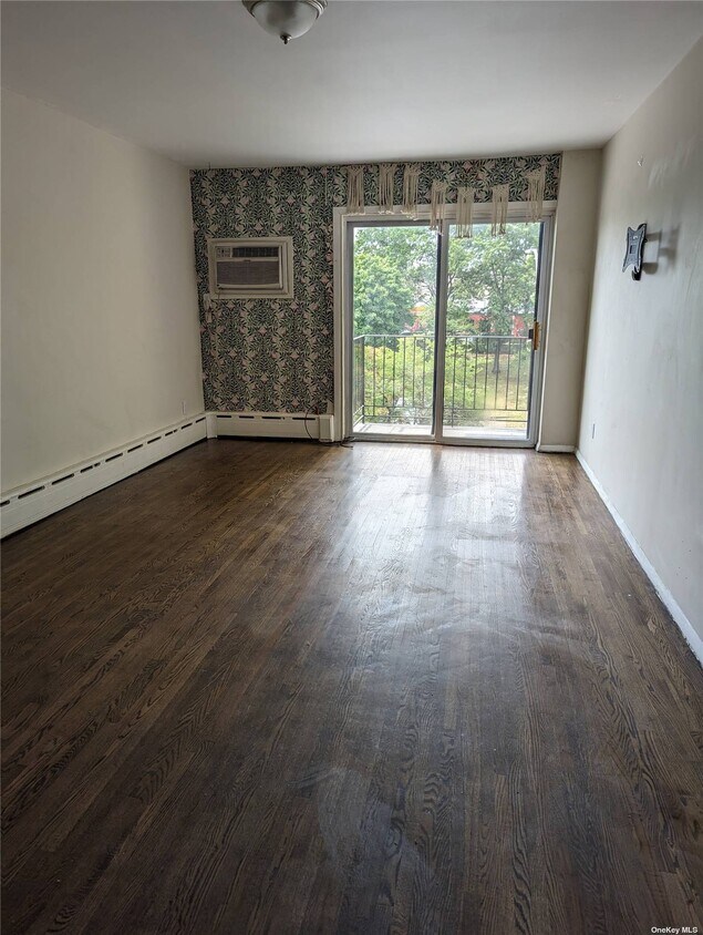 4211 Astoria Blvd N, Queens, NY 11105 Room for Rent in Queens, NY