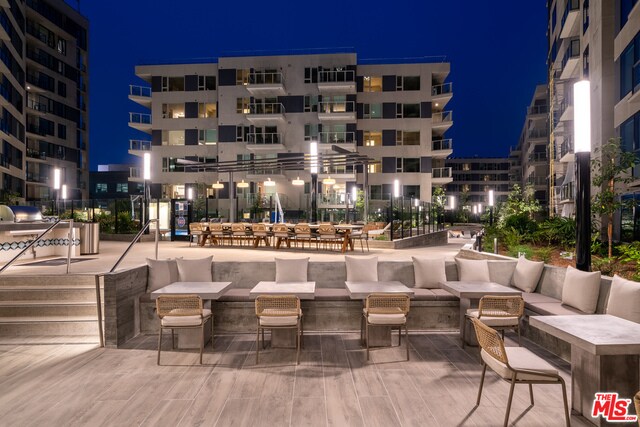 Foto del edificio - 2435 S Sepulveda Blvd