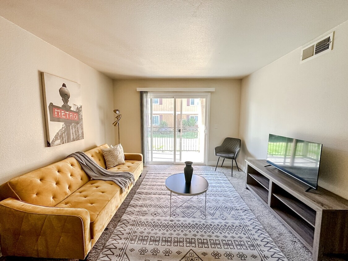 Foto principal - 2140 Highland Park Blvd