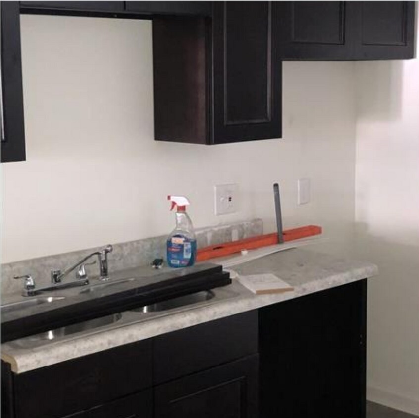 Foto principal - 5949 Tullis Dr