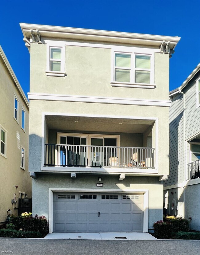 Building Photo - 3 br, 3.5 bath House - 2932 Stringham Way