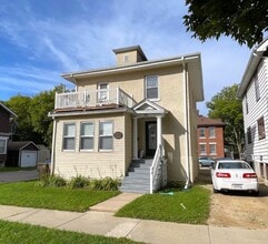 Building Photo - 112 S Orchard St