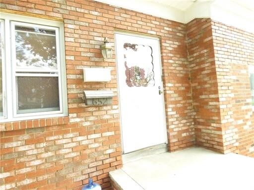 Foto principal - 652 Amboy Ave