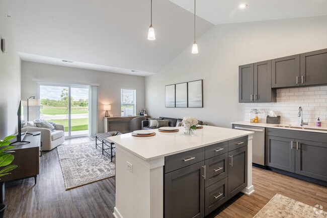 1 habitación, 1 baño - 914 pies cuadrados - Cocina - Savannah at Pike Creek
