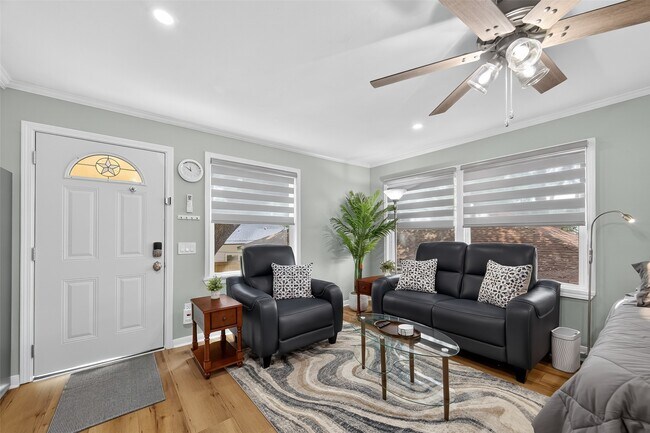 Foto del edificio - 407 Fairbanks St