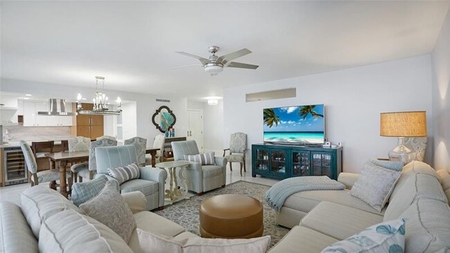 Building Photo - 4280 Galt Ocean Dr