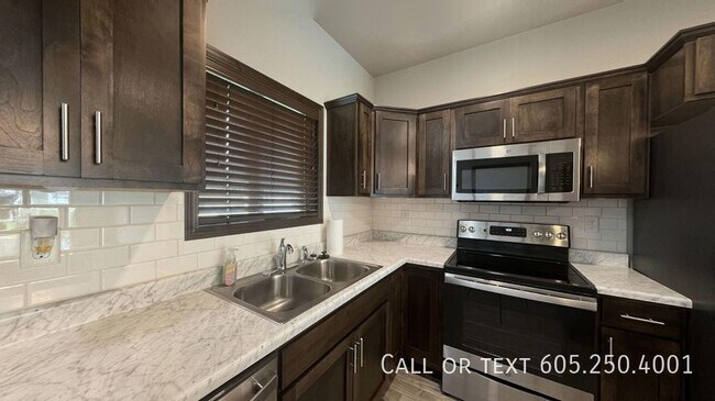 Foto del edificio - Modern 1-Bed Luxury Living