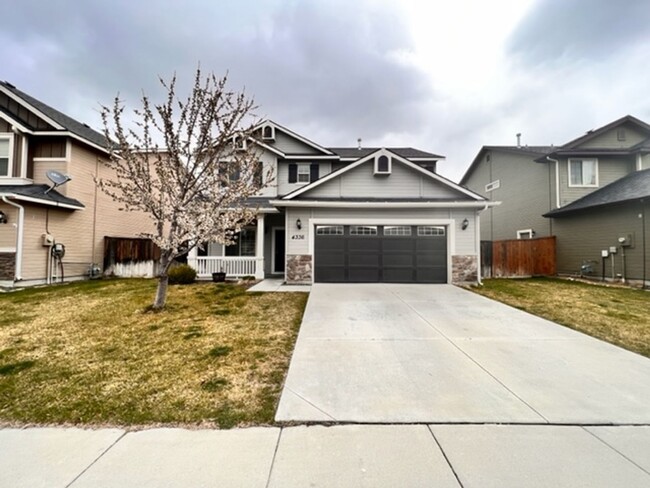 Building Photo - 4336 Cruzatte~Giant East Boise Home Close ...