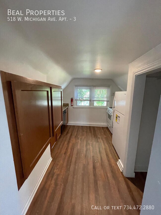 Photo - 518 W Michigan Ave Apartment