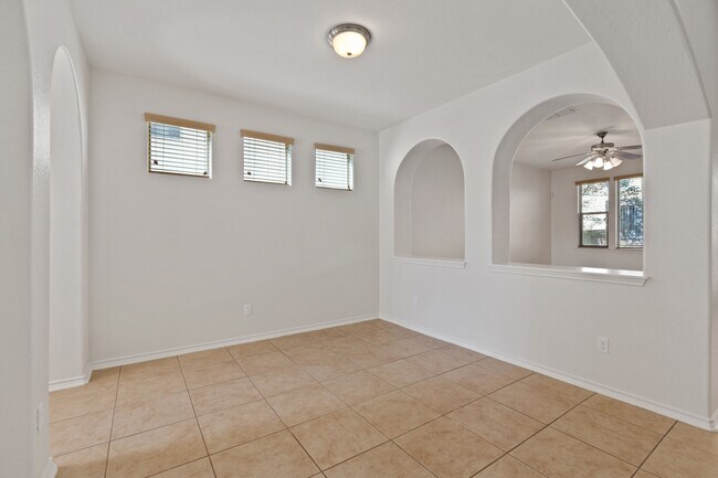 Foto del edificio - 4219 Woodbridge Way