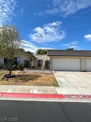 Building Photo - 600 Woodmount Dr