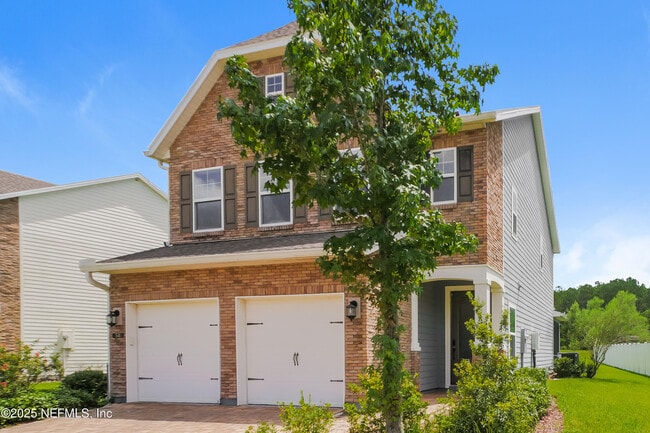 Foto del edificio - 51 Silver Creek Pl