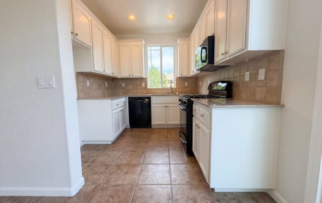 Building Photo - 401 Caravaggio Cir