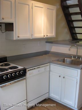 Primary Photo - 2100 Nueces St