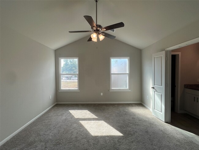 Building Photo - 9006 Intervale St