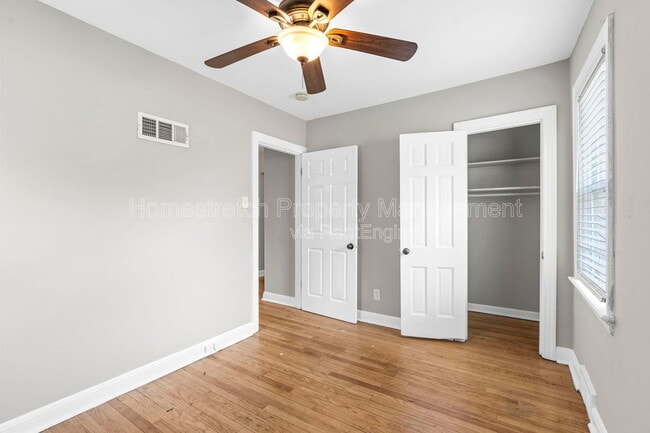 Building Photo - 2633 Avie Dr