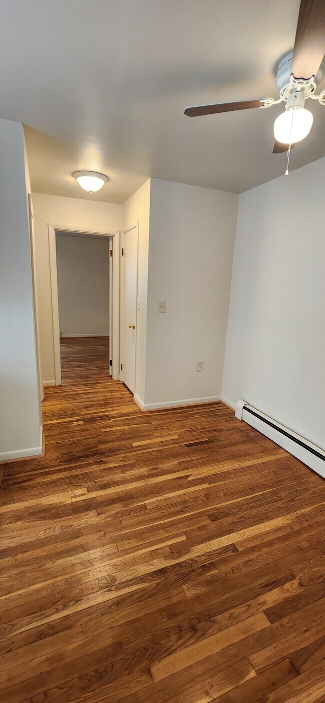 Building Photo - 3615 Schwartze Ave