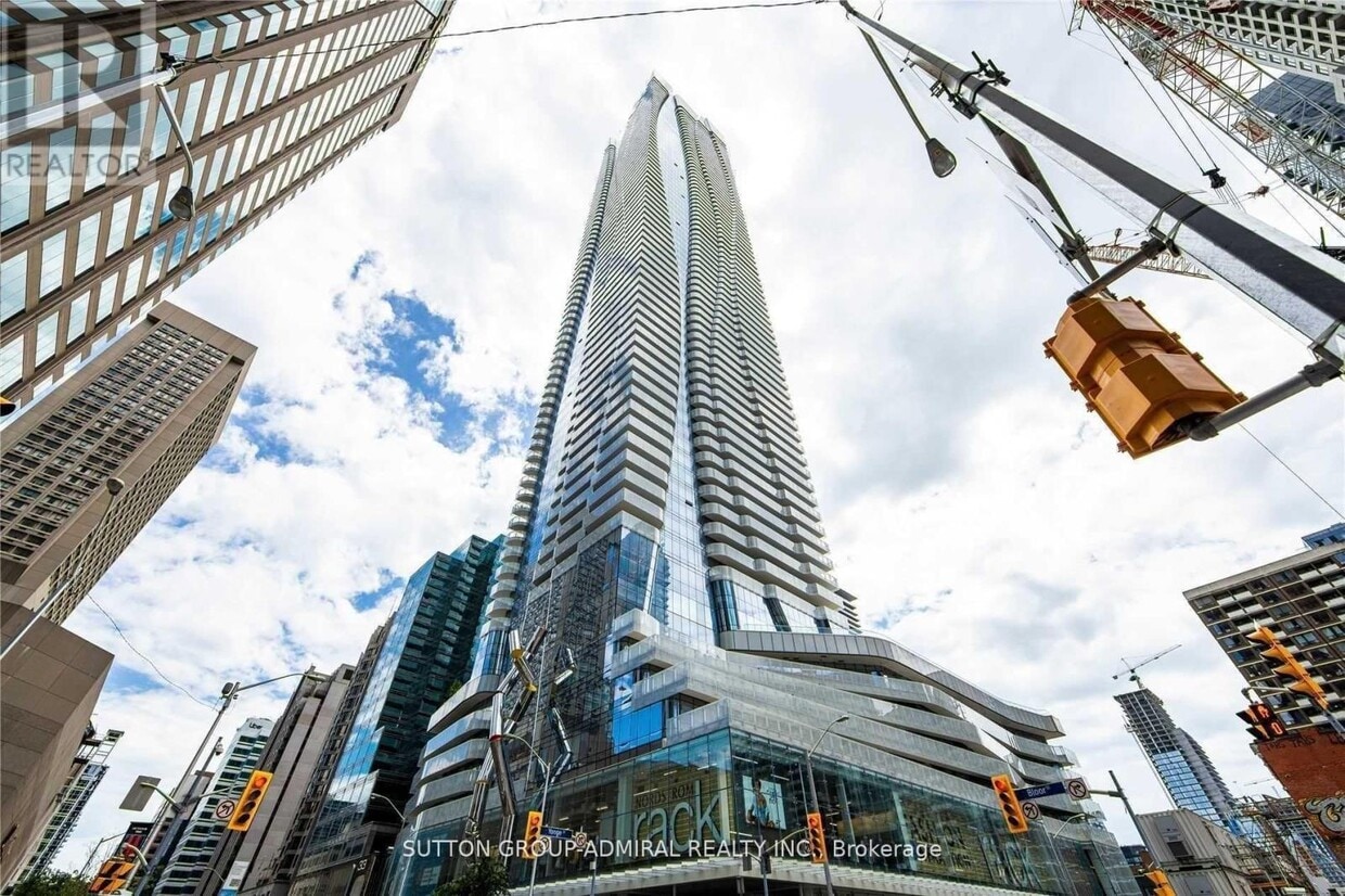 Primary Photo - 1 Bloor St E