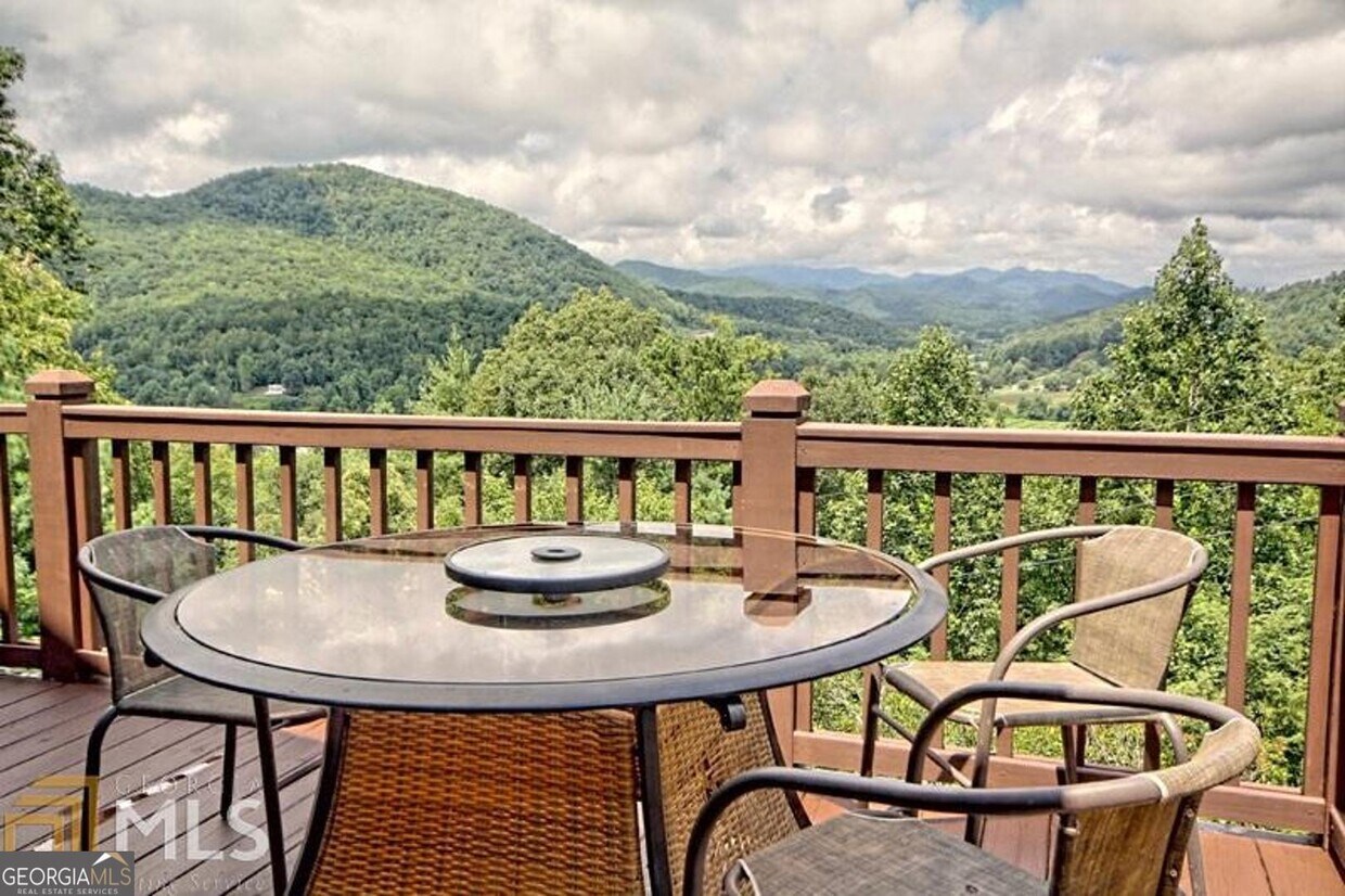 Foto principal - 100 Corinth Ln