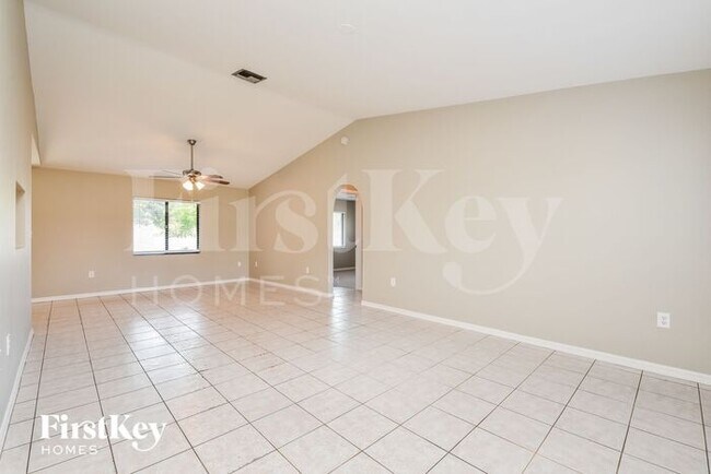 Building Photo - 7202 Kumquat Rd