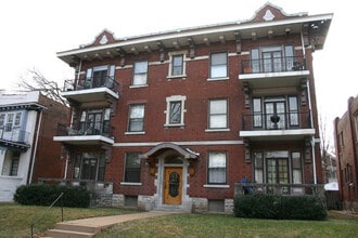Building Photo - 6036 Washington Blvd