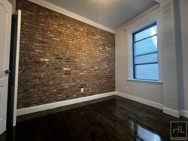 Foto del edificio - E 13TH ST.