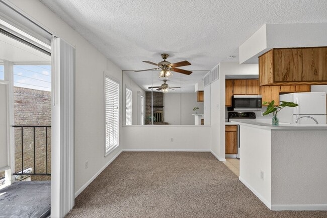 Foto del edificio - 2800 Jeanetta St