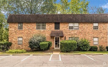 Building Photo - 461 S Clay Ave