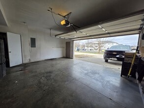 Building Photo - 3821 Marigold Dr