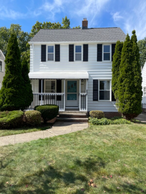 Primary Photo - 3268 W 142nd St