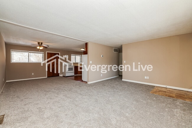 Building Photo - 4795 Rolling St