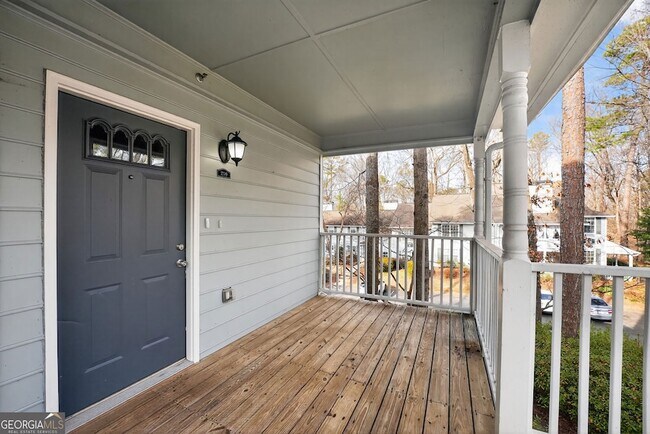 Foto del edificio - 3921 Riverlook Pkwy SE