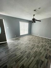 Building Photo - 3662 Hemlock Ln