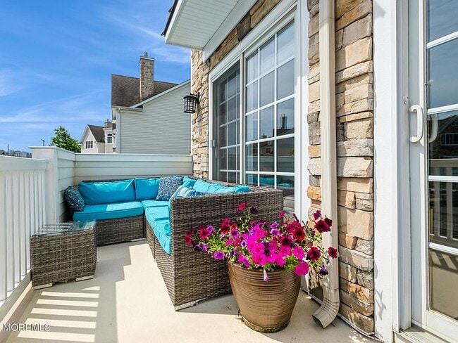 Two balconies to enjoy! - 301 Villa Dr