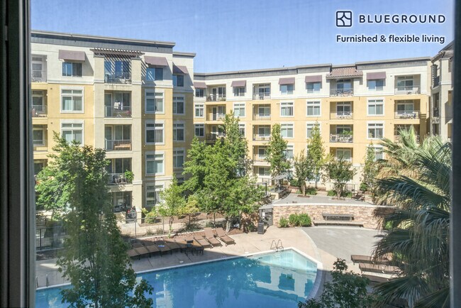 Foto del edificio - 5200 Iron Horse Pkwy