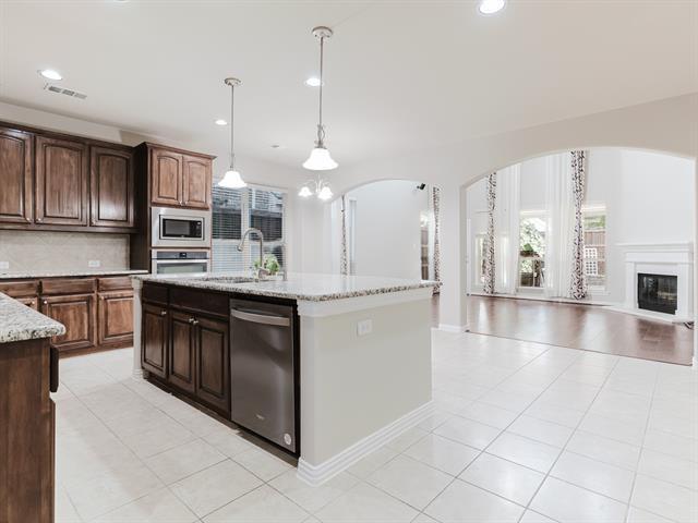 Building Photo - 10901 Capri Dr