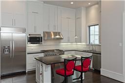 Building Photo - 1404 Lake Pointe Pkwy
