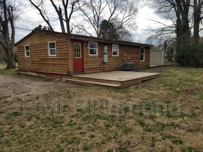 Building Photo - 6108 Ullswater Ave
