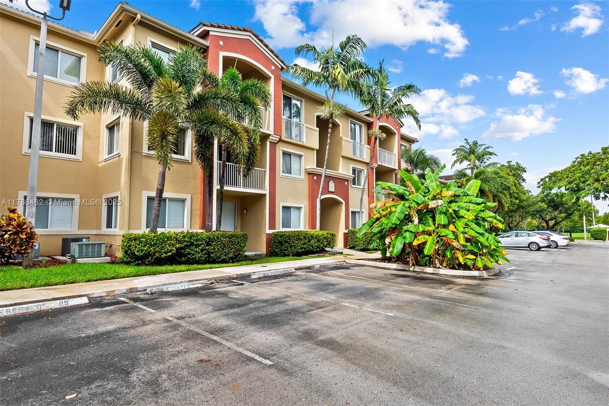 Foto principal - 7085 Nova Dr