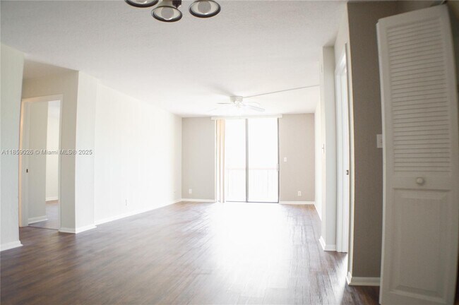 Foto del edificio - 733 SE 1st Way