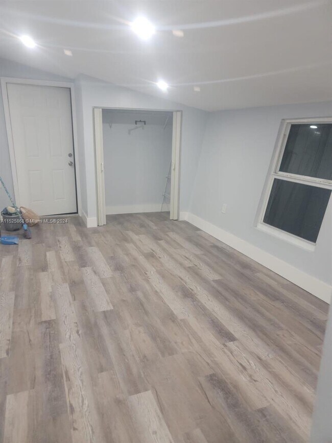 6261 SW 41st Pl, Davie, FL 33314 House Rental in Davie, FL