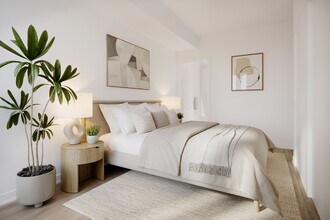 Building Photo - The Towns at York Mills & Leslie