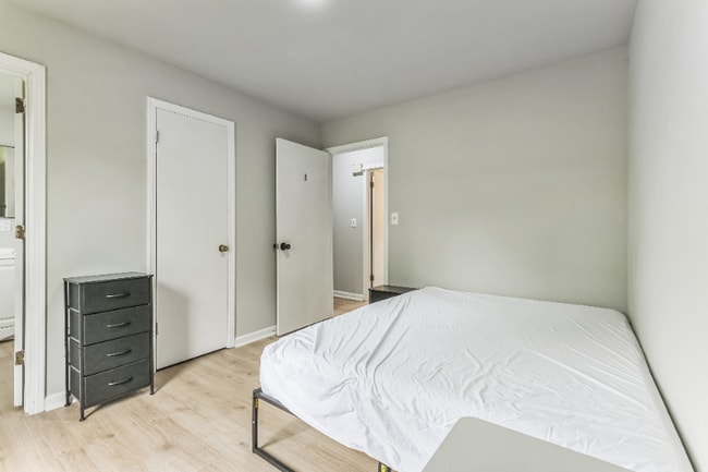 Building Photo - 2265 Wildwood Dr