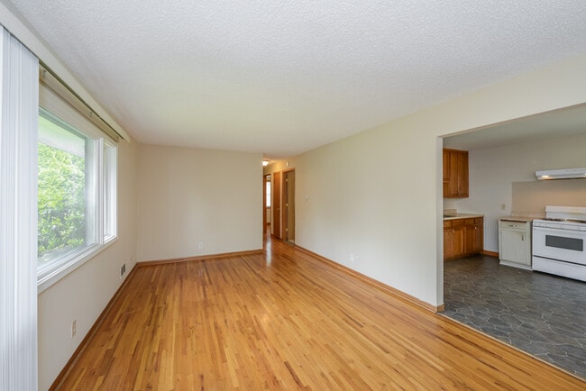 Foto del edificio - 1218 Skillman Ave E