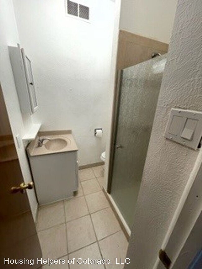 Foto del edificio - 2 br, 1 bath House - 6826 E 23rd Avenue