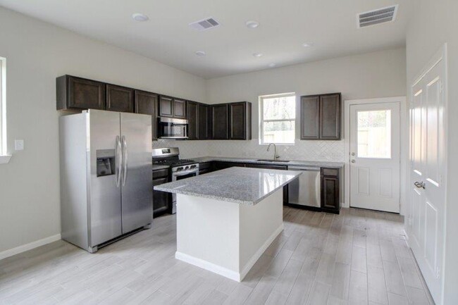 Building Photo - 21590 Jordan Pond Ridge