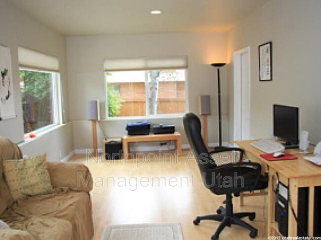 Foto del edificio - 1435 S Yuma St
