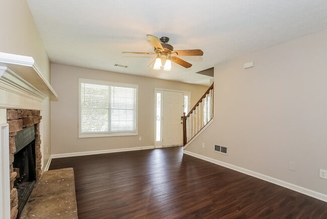 Building Photo - 350 Towler Dr