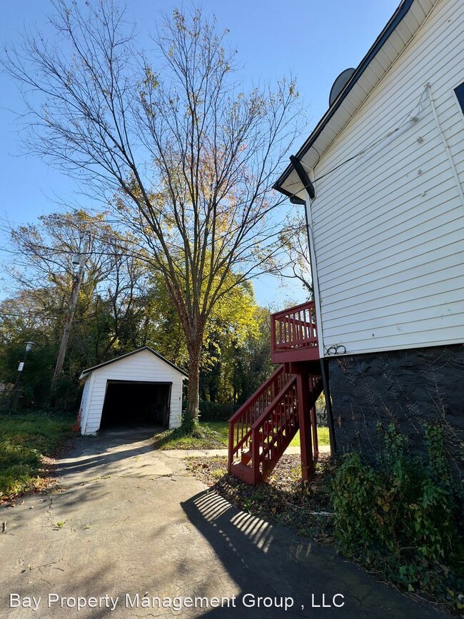 Building Photo - 5 br, 3 bath House - 111 Mallow Hill R